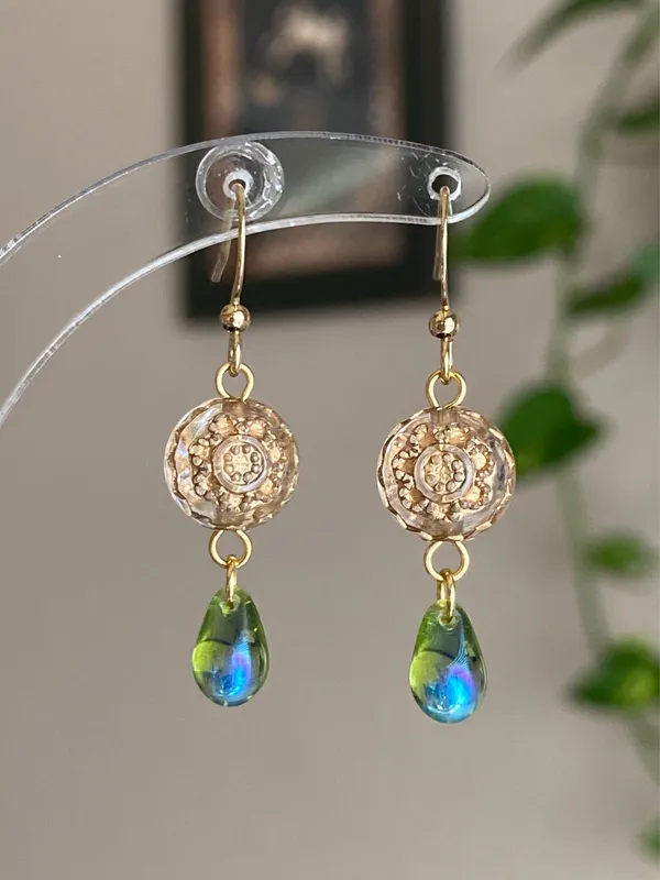 Handmade German & Czech beads elegant dangle earrings💚 - Image 5