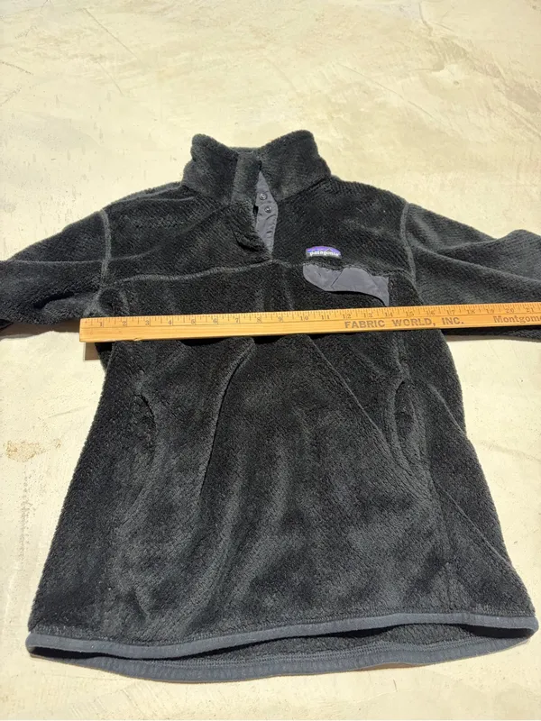Patagonia Black Fleece retool Snap-T Pullover medium - Image 3