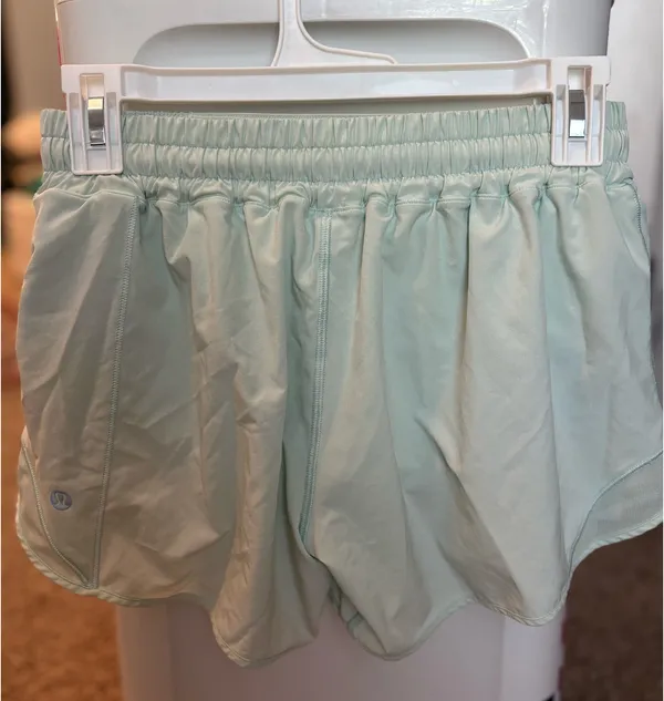 Lululemon 4” low rise hotty hot shorts - Image 2