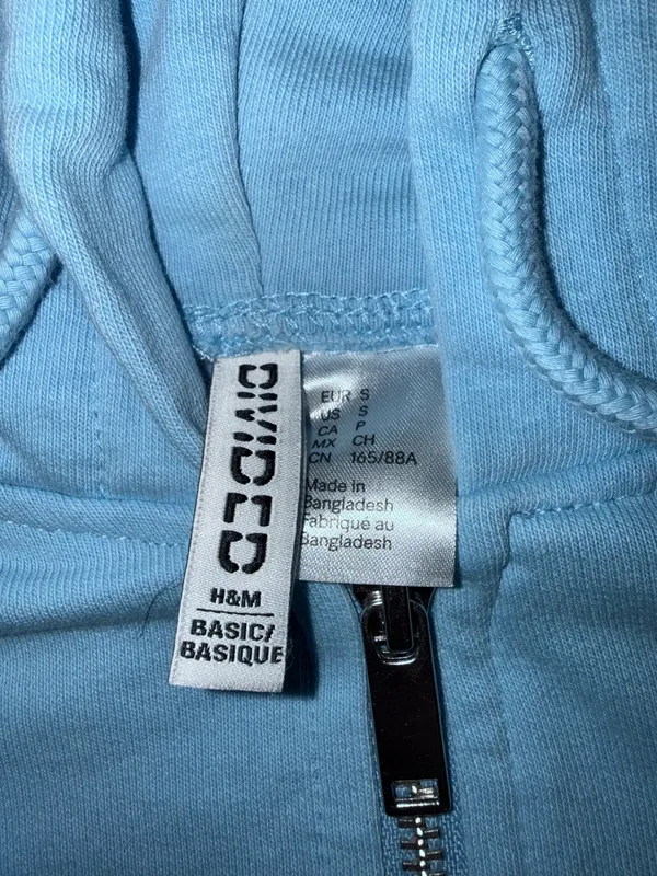 H&M DIVIDED Basic Light Blue Full-Zip Cropped Hoodie - Image 2