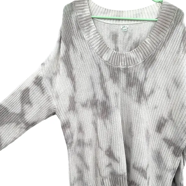 Aerie size Small oversized pullover style sweater v neck‎ gray white marbled - Image 3
