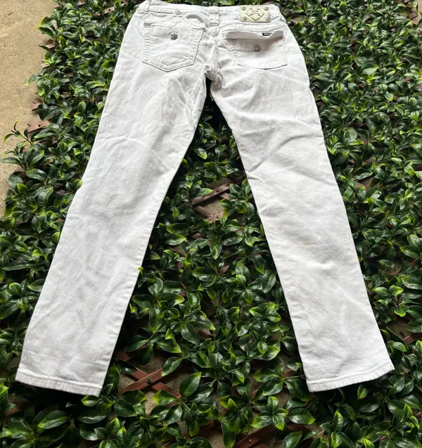 Miss Me Skinny Jeans Mid-Rise Women’s size 31 - Image 3