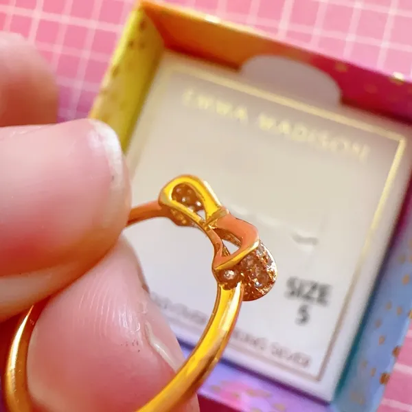 Emma Madison size 5 ring 18kt gold over sterling silver - Image 7