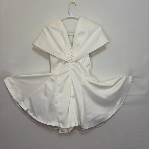 PrettyLittleThing size US 6 White Skort Dress Off Shoulder Structured Short(E12) - Image 6