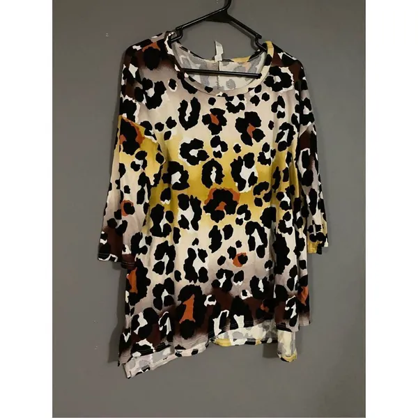 Honeyme Leopard Print Autumn Long Sleeve Tunic Top Size Small NWOT - Image 2