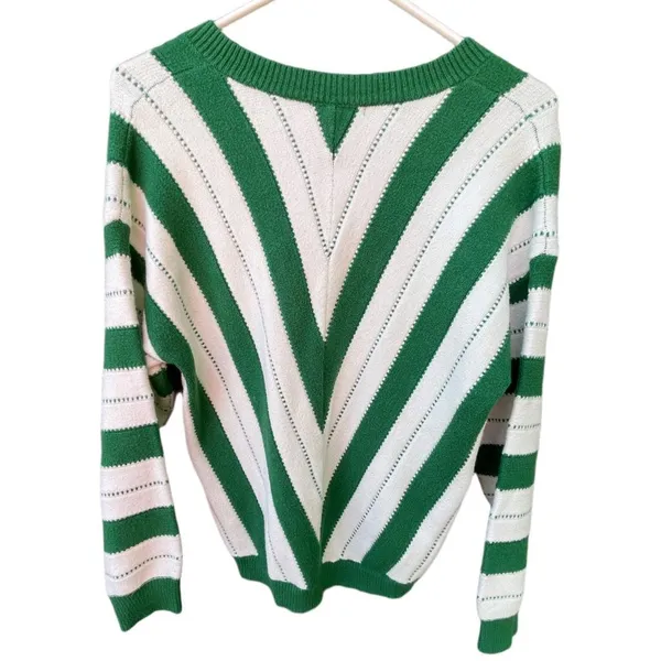 Pretty Garden size S green and white V neck sweater - Image 3