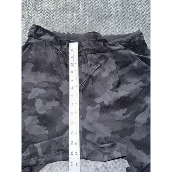 Lululemon‎ Women's Stretch HR Jogger Color Black Camouflage Size 10 - Image 9