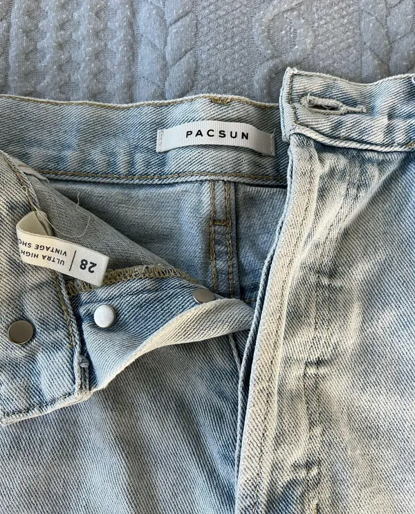 Pac Sun Shorts - Image 3