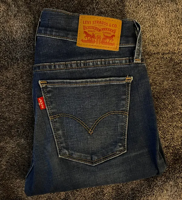 Jeans - Image 2