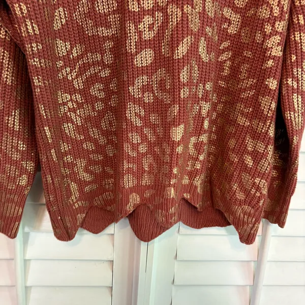Entro Pink And Gold‎ Animal Print Sweater Size Medium - Image 3