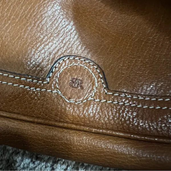 Banana Republic BR Vintage Tan‎ Leather Buckle Detail Mini Purse - Image 6