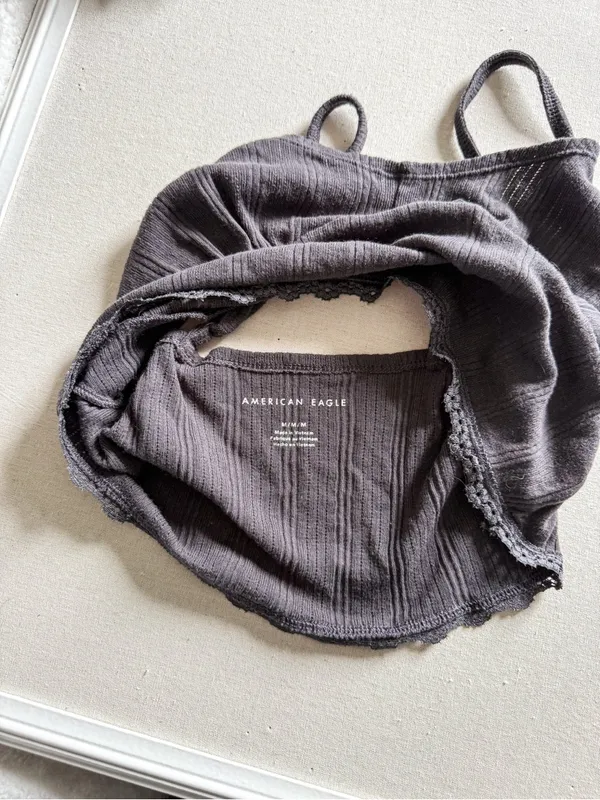 American Eagle Ribbed Cropped Tank Bralette Gray Lace Hem Size Medium - Image 4