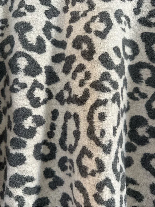Leopard Print Turtleneck Sweater - Image 3
