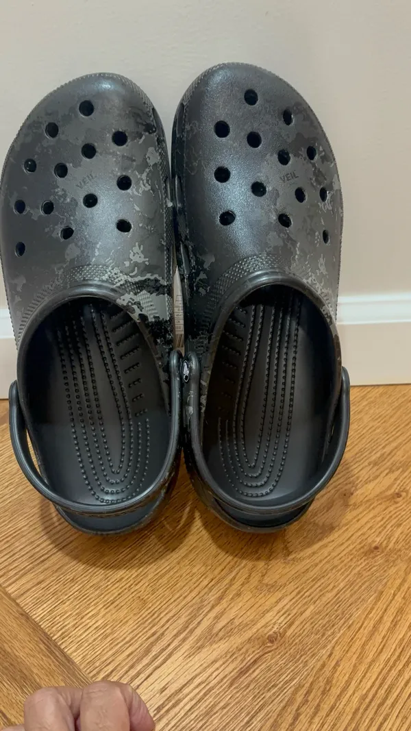 Authentic NEW Crocs Classic Veil Camo Tac Black Men Clog 209359-001 Sz M12 - Image 9