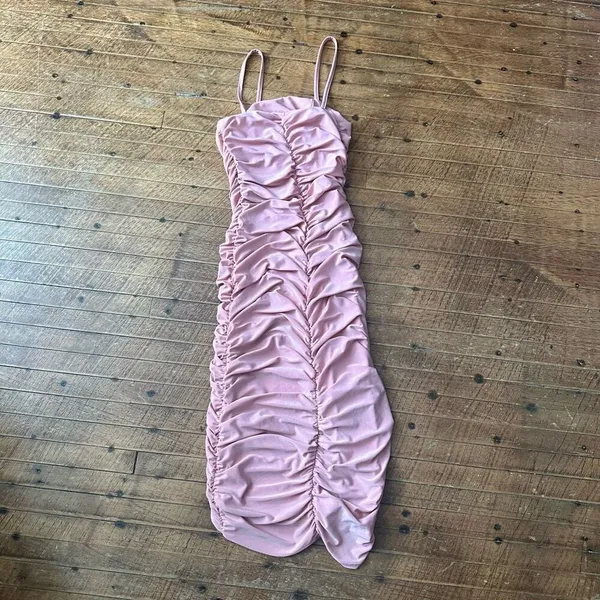 Club L London ruched bodycon blush pink mini dress - Image 6