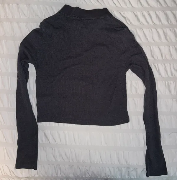 American Eagle Outfitters Cropped Button Up - Image 3
