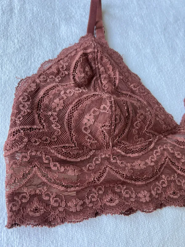 Express Lace Bralette - Size M - Image 4