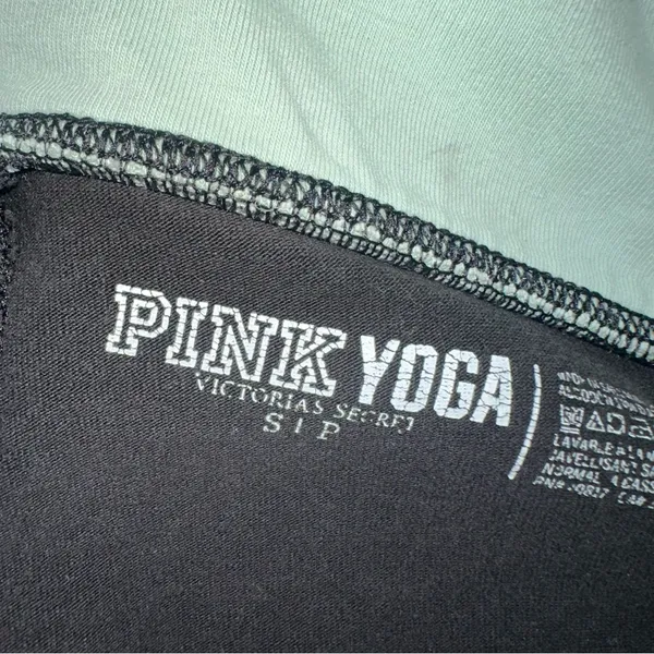 Y2K VS PINK Fold Over Cropped Leggings! - Image 3