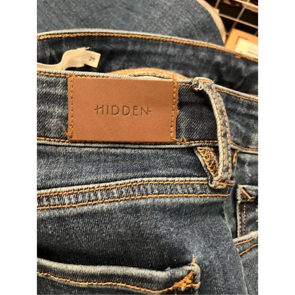 ‎Hidden Distressed Raw Hem Skinny Jeans - Image 6