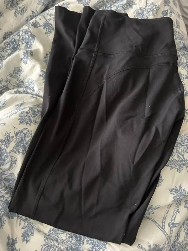 Lululemon Yoga Pants - Image 3