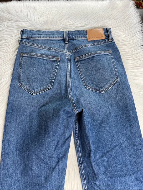 Aritzia Denim Forum The Arlo High Rise Straight Jeans - Image 9