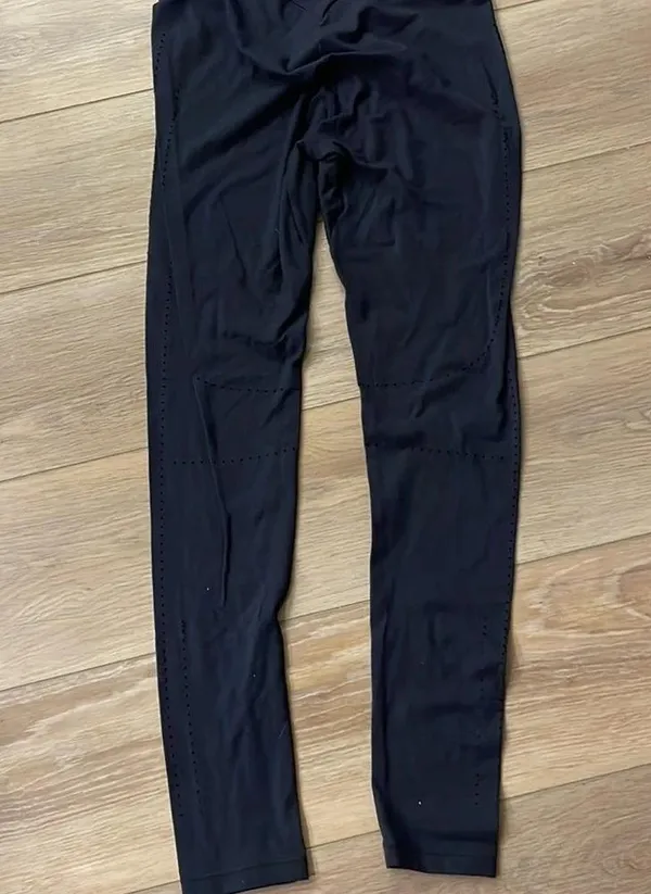 Gymshark Black Training Leggings - Image 6