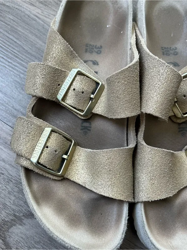 Birkenstock Arizona Sandals Gold Women Size 39 - Image 3