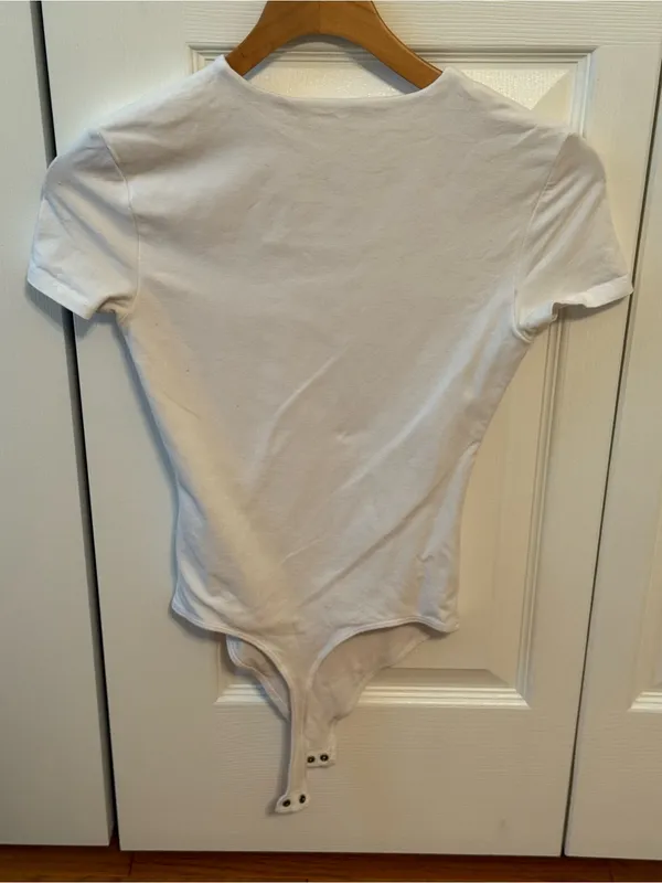 Abercrombie & Fitch Seamless Short Sleeve Bodysuit in White - Image 3