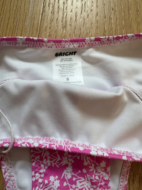 Bright swimwear bottom  - Image 3