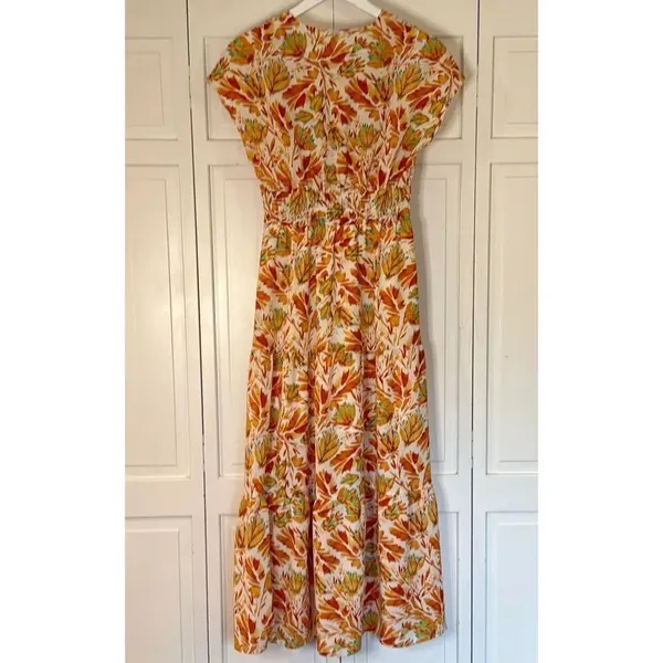 Kilig Amazon yellow floral smocked midi dress small - Image 11