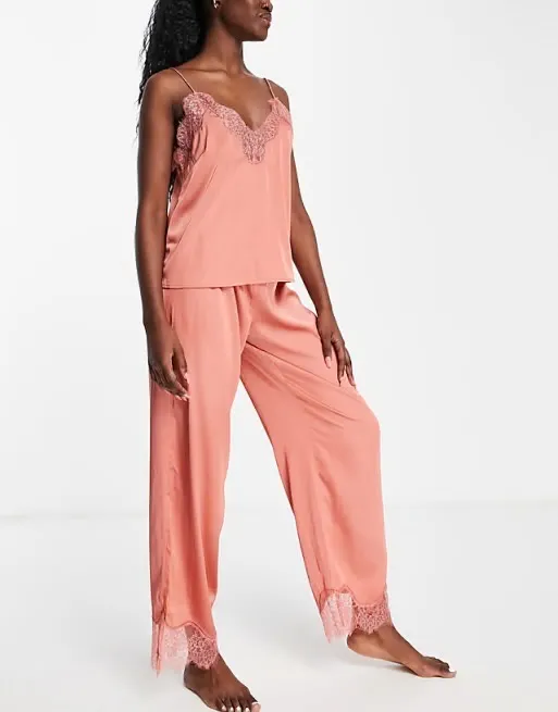 NWOT ASOS DESIGN satin pajama cami with lace in rust. Size US 10 - Image 2
