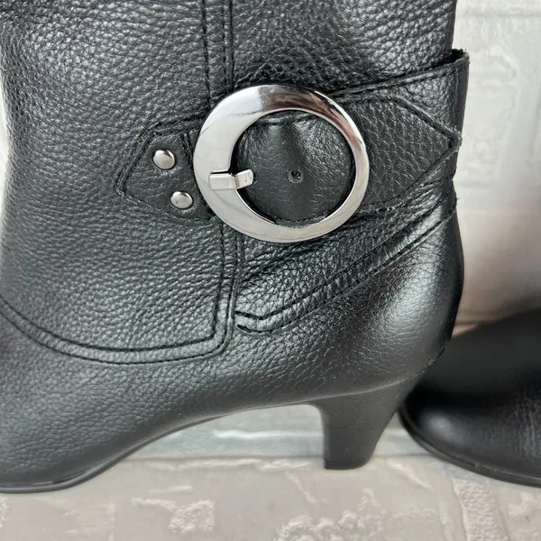 Aerosoles Incredible Riding Boots 7 Black Leather Zip Knee High Heelrest Cushion - Image 4