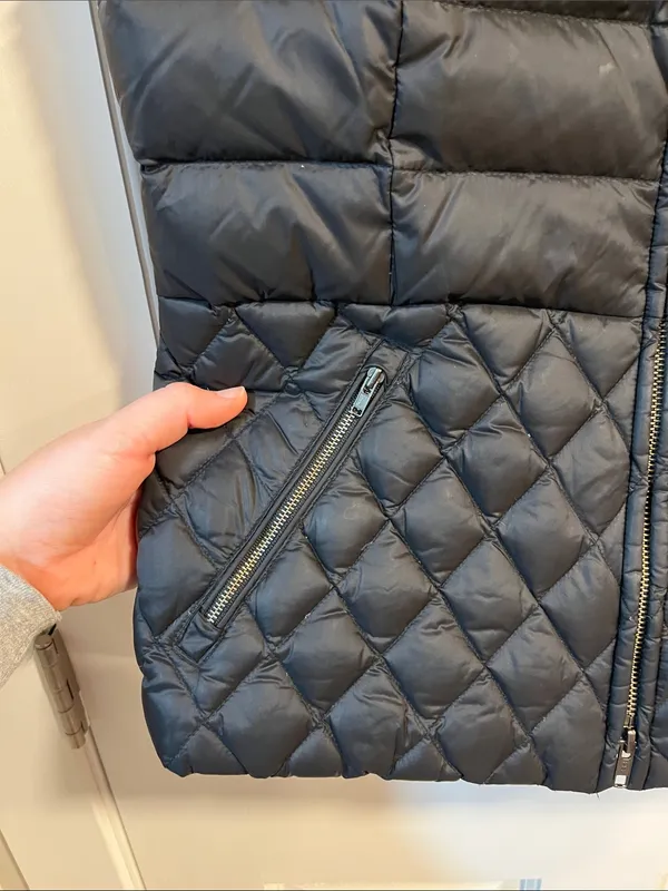 Talbots Down Filled Puffer Vest in Black Size Medium - Image 5