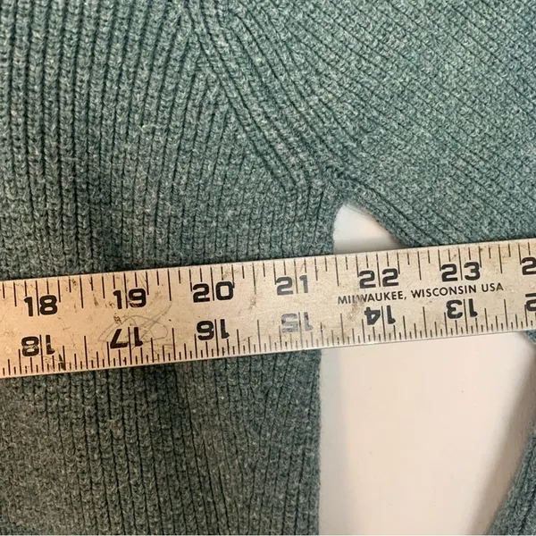 Lululemon womens size 10 merino wool sweater green knit pullover crew neck tide - Image 7
