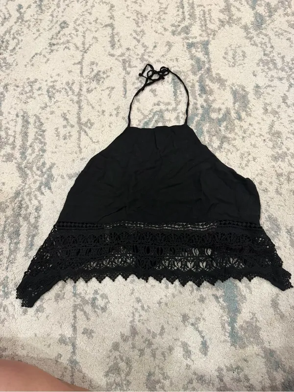 American Eagle Y2K Black Halter Lace Hem Top Size M - Image 4