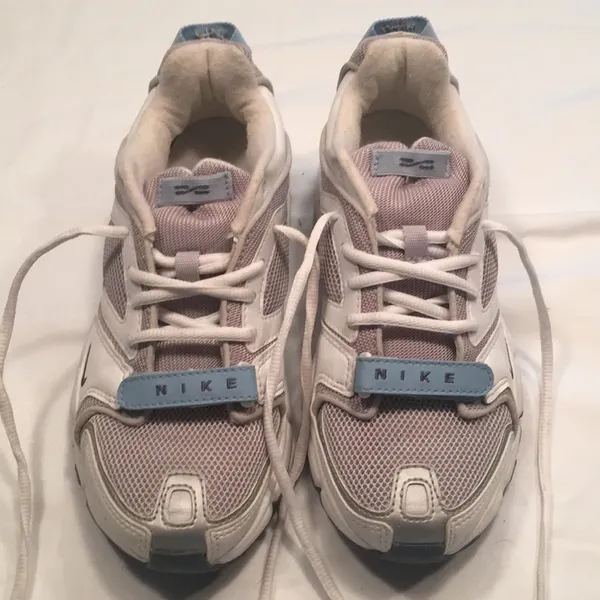 Women’s Nike Air Sneakers-Size 7 - Image 2