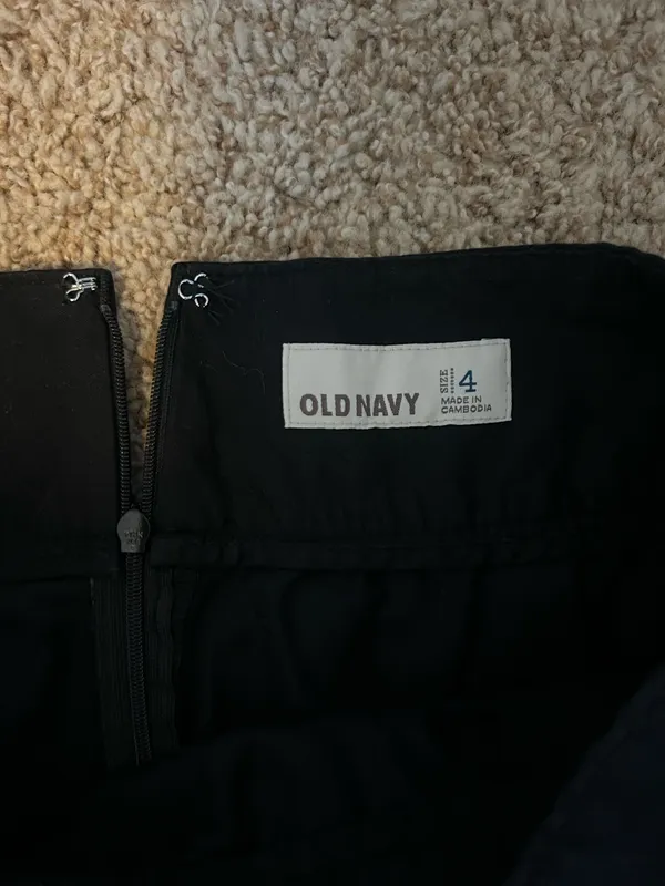 Black Old Navy Mini Skirt - Image 2