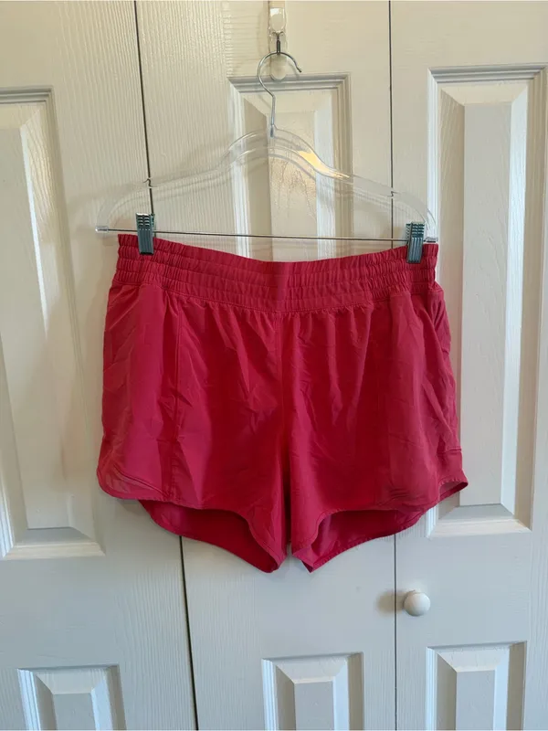 Lululemon Hotty Hot High-Rise Lined Short 4" Lip Gloss Running Athletic Size 14 - Image 4