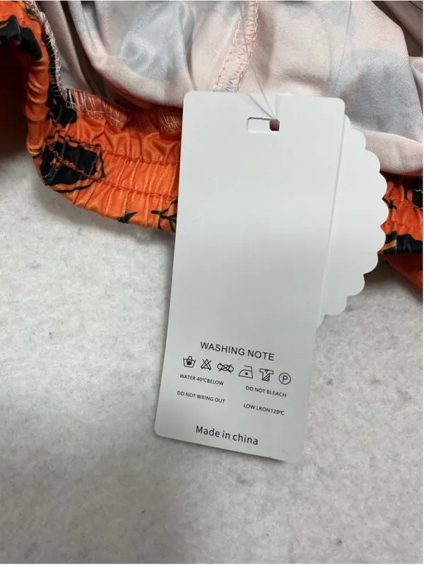 Womans NWT Kabento Haloween Lounge Pants Medium Orange With Pumpkins - Image 6