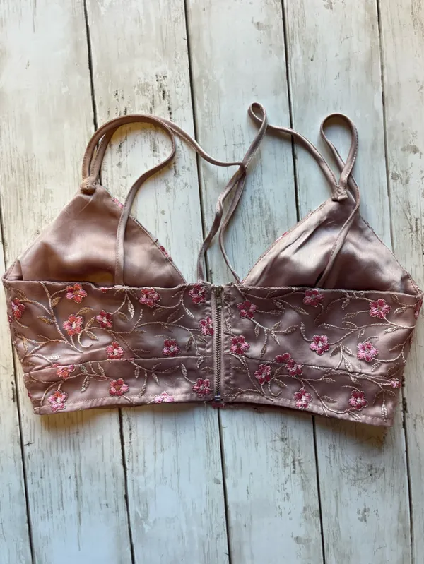 Nasty Gal Embroidered Blush Pink Floral Camisole Bralette Size 4 - Image 3