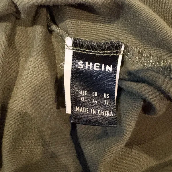 Shein Olive Green Short sleeve Top T shirt Size XL Flutter Sleeve Pull over - Image 5