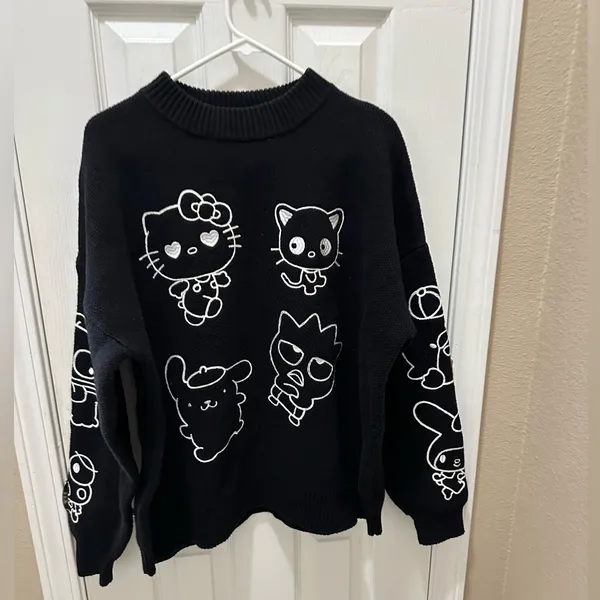 Hello Kitty and Friends x Forever 21 Collab Black Character Sweater size Medium - Image 3