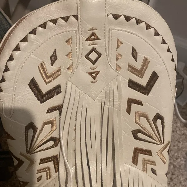 Cowboy Classy Stylish Quilted Boots Size 8, Worn Once - Image 7