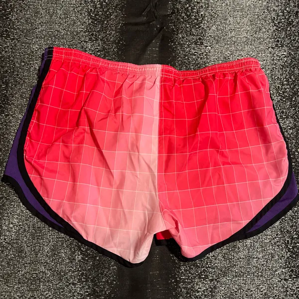 Womens medium Nike Dri Fit Running Shorts 3" w/built in liner - Image 4