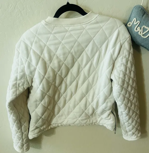 Athleta Quilted Sweatshirt XS  - Image 4