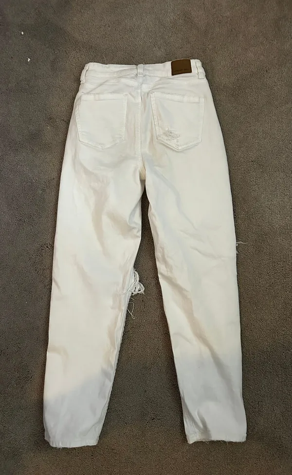 American Eagle jeans - Image 3