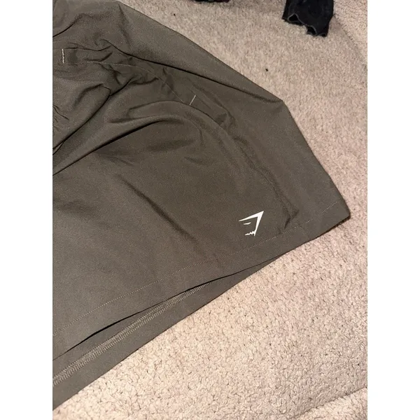 Gymshark shorts - Image 4