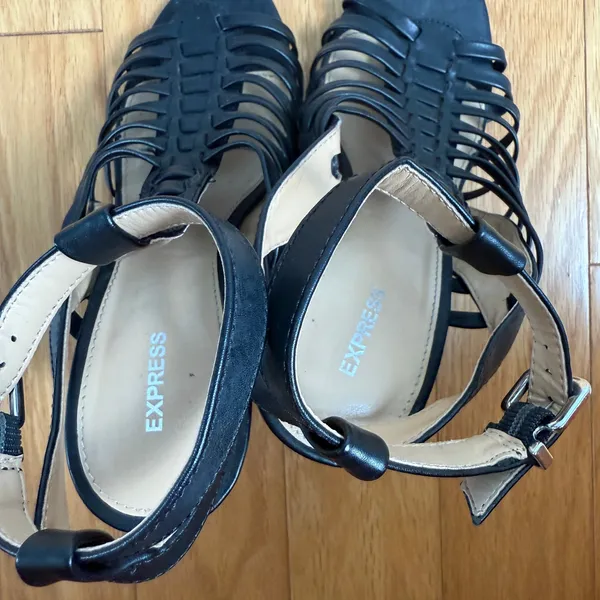 Express sz 7‎ black strappy high heels - Image 5