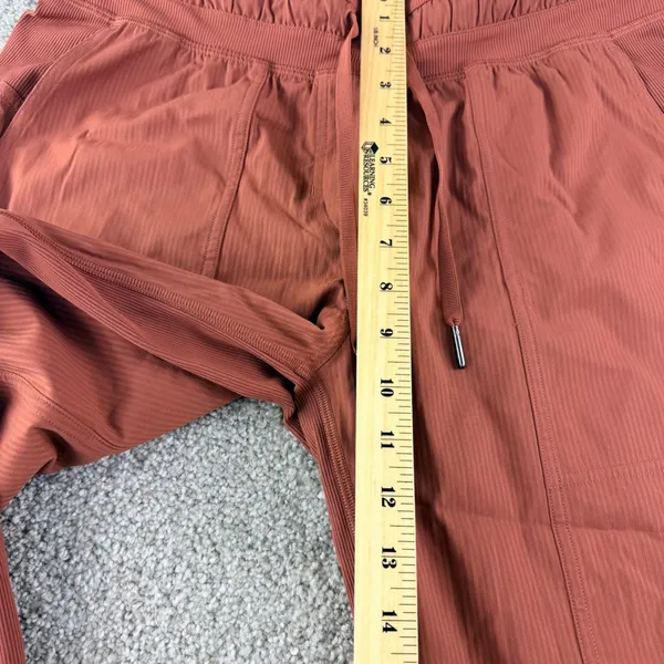 Lululemon Size 8 Dance Studio Mid Rise Crop Pants Savannah Travel Athleisure - Image 6
