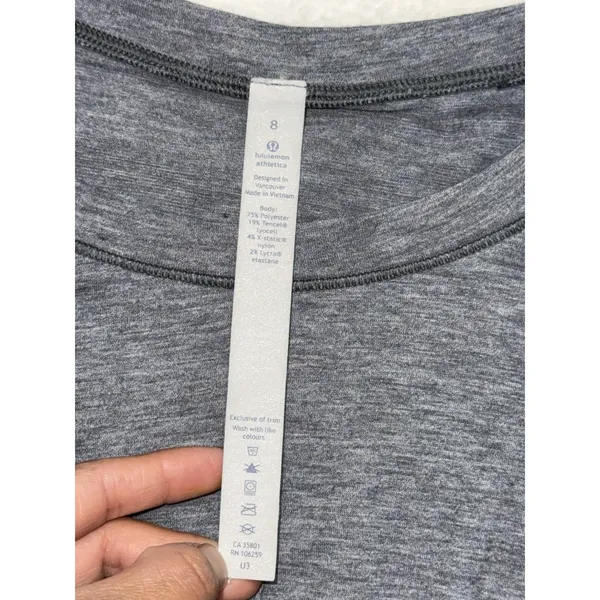 Lululemon Women's Intended Crop Tee Heathered Gray Twist Front Size 8 - Image 3